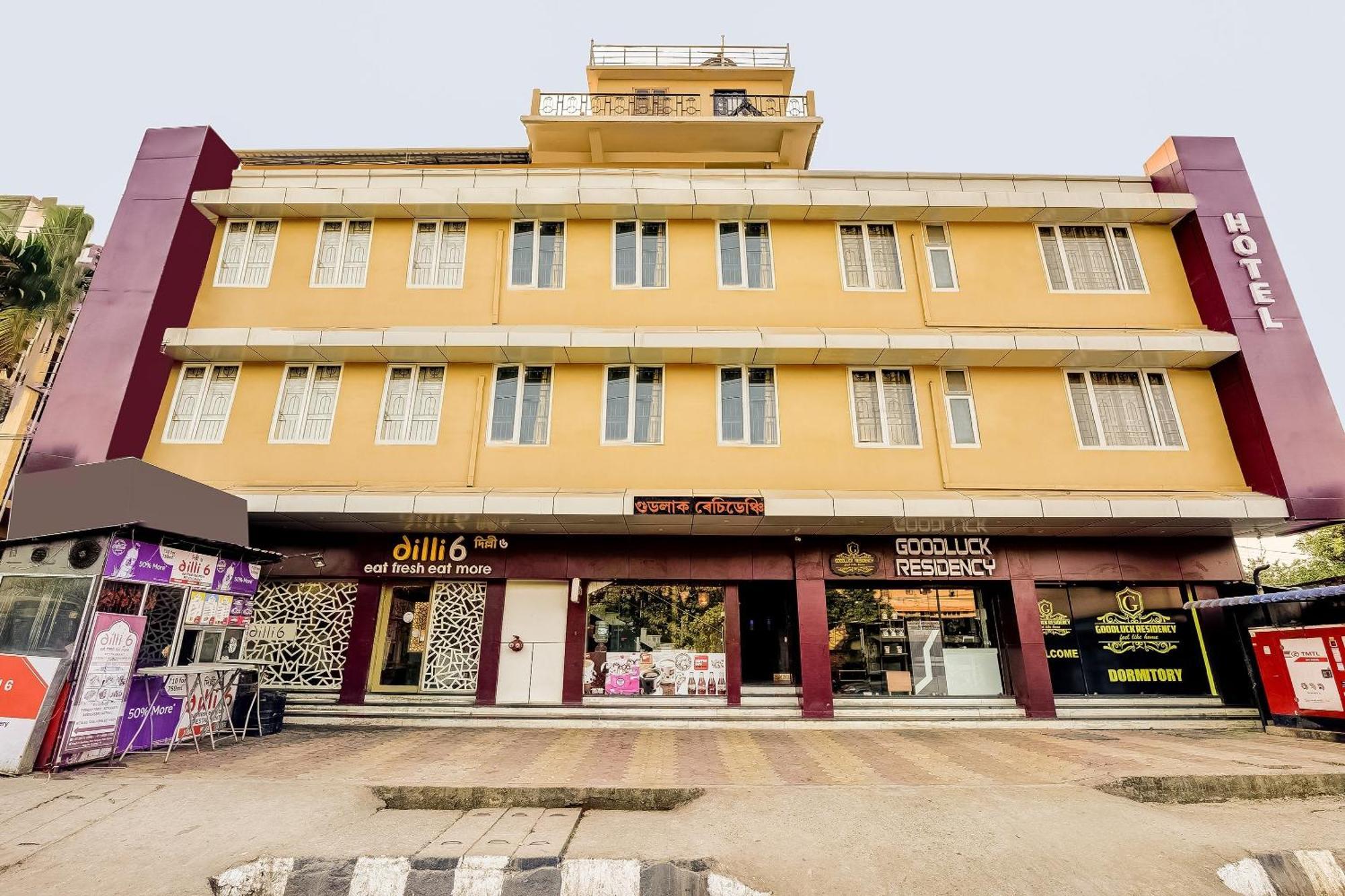 Capital O Good Luck Residency Hotel Dispur Bagian luar foto