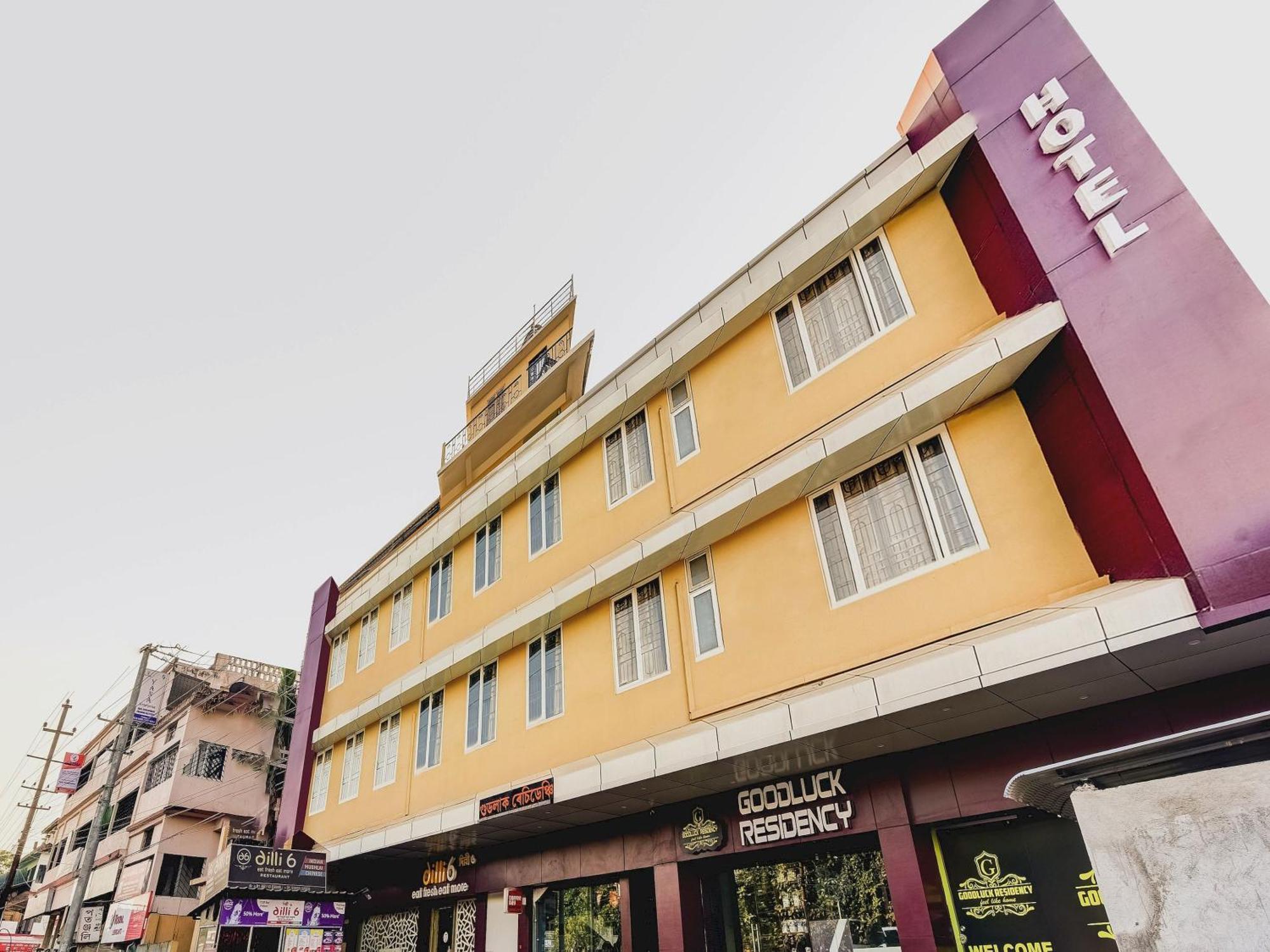 Capital O Good Luck Residency Hotel Dispur Bagian luar foto