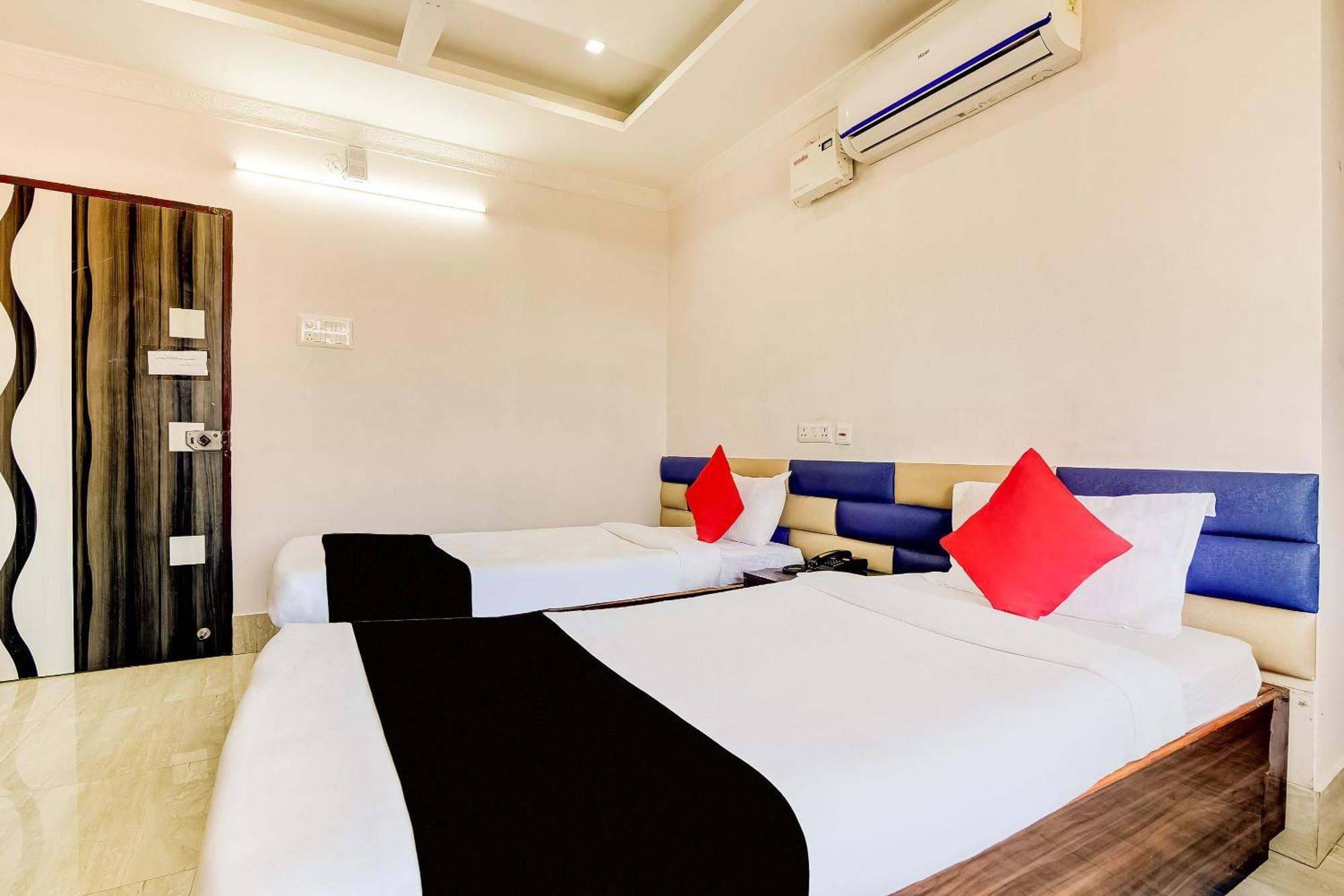 Capital O Good Luck Residency Hotel Dispur Bagian luar foto